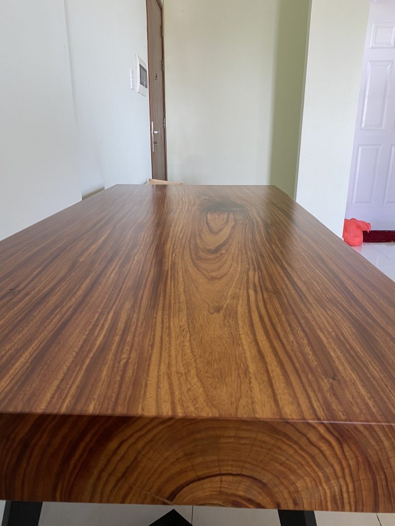 bàn gỗ Lim Vàng nguyên tấm