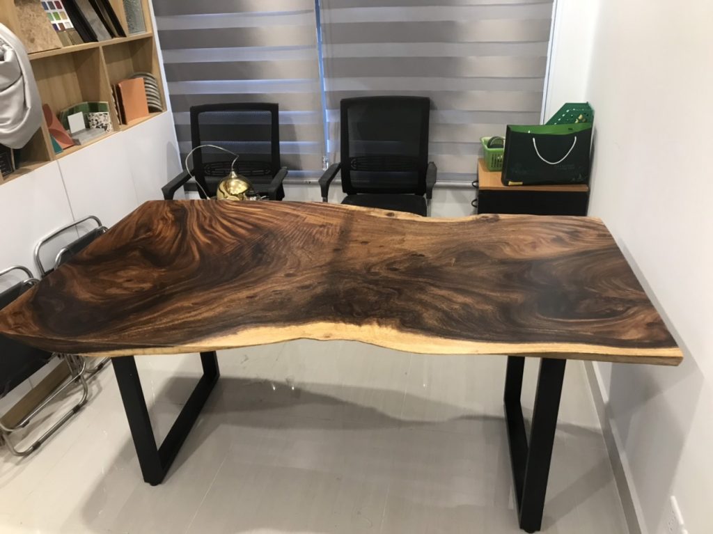 bàn làm việc gỗ me tây nguyên tấm 